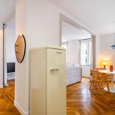 Britich 3D: Suite Spa Prive, Clim, Thermal/Artem Nancy Buitenkant foto