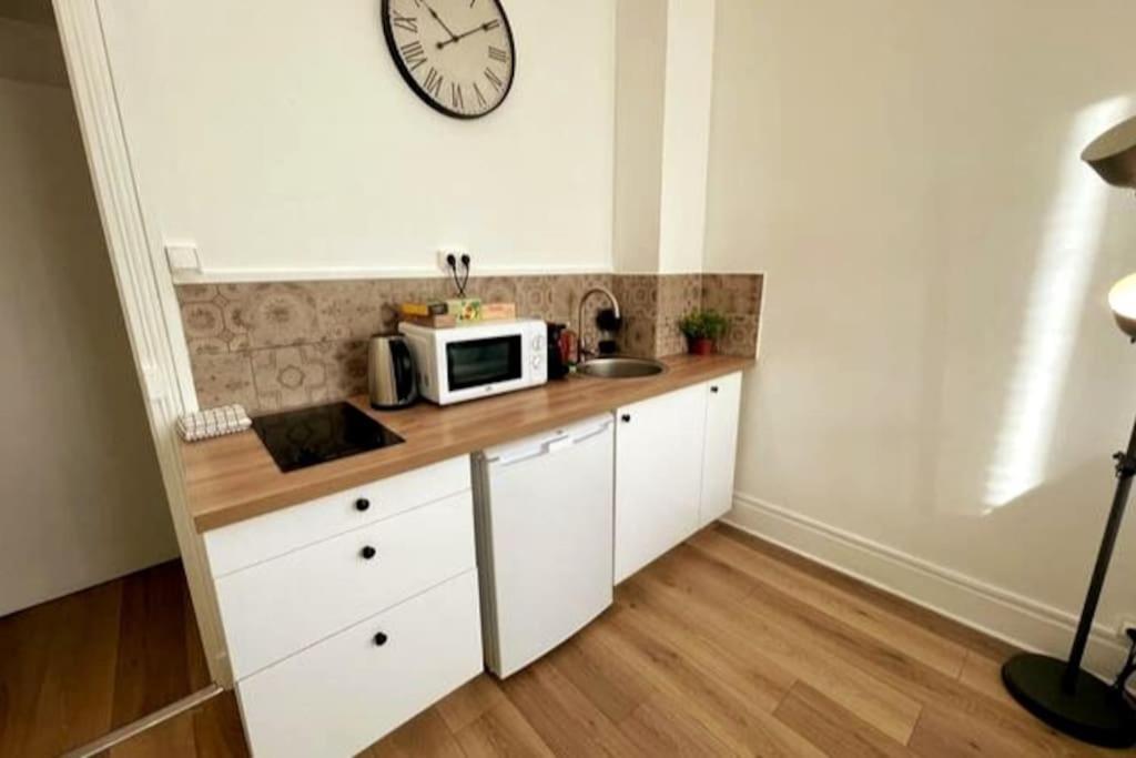 Britich 3d: Prive, Clim, Thermal/artem Apartment